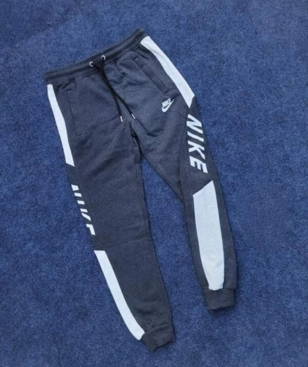 Winter joggers: Gray
